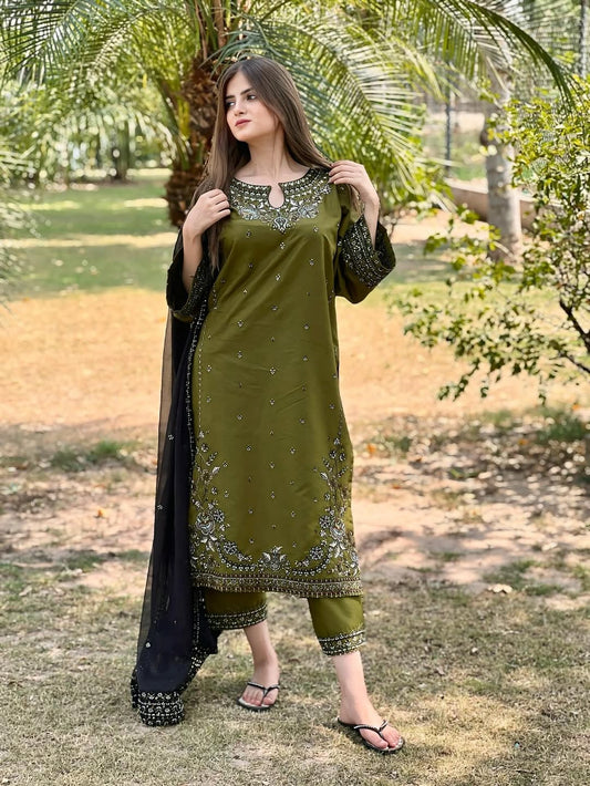 3 pc EZZAH Embroidered Co Ords with chiffon dupatta