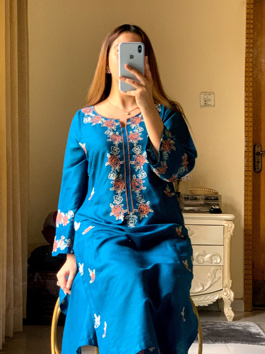 ZOYA Embroidered 2 pc set