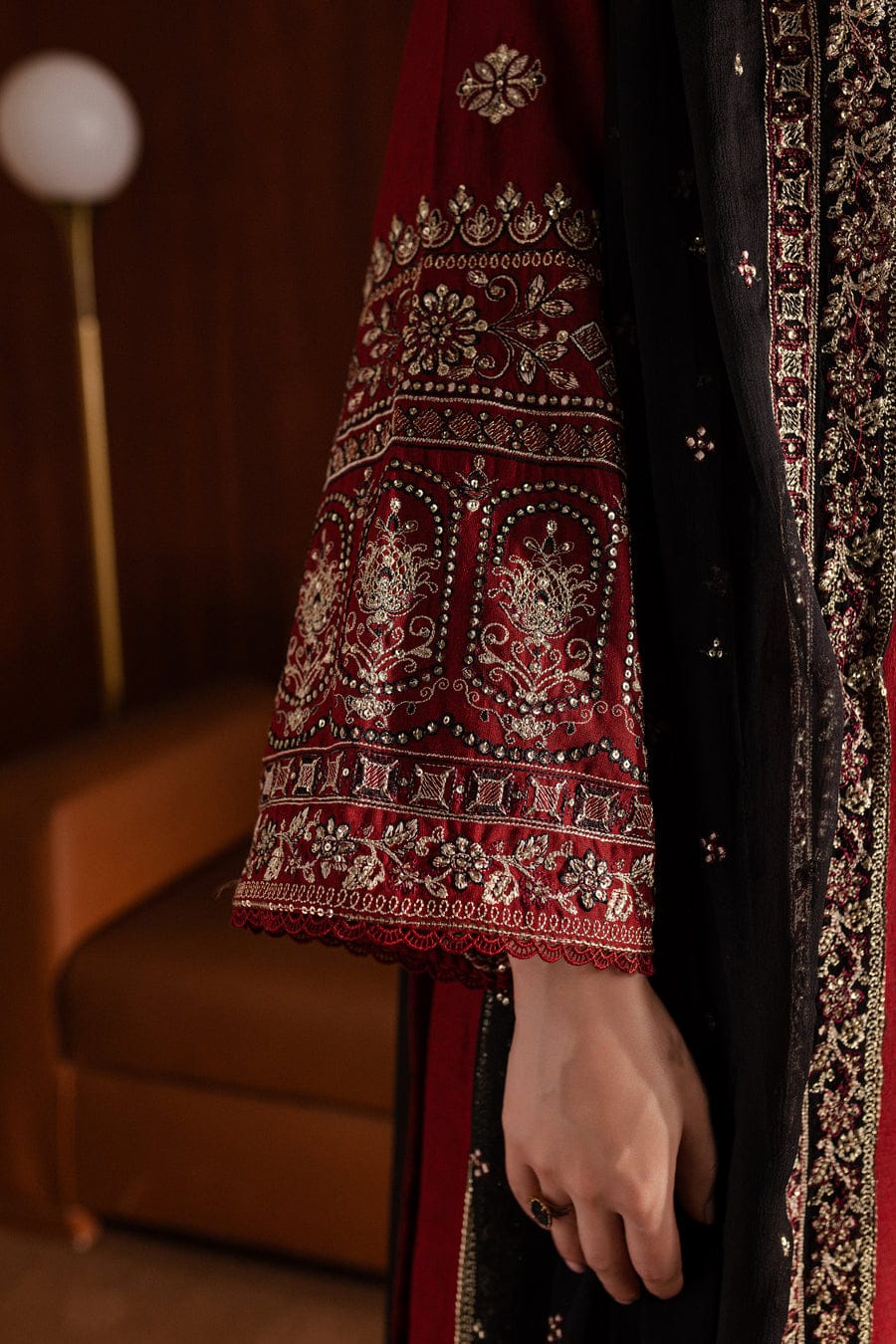 3pc Royal Pret Embroidered Lawn Dress