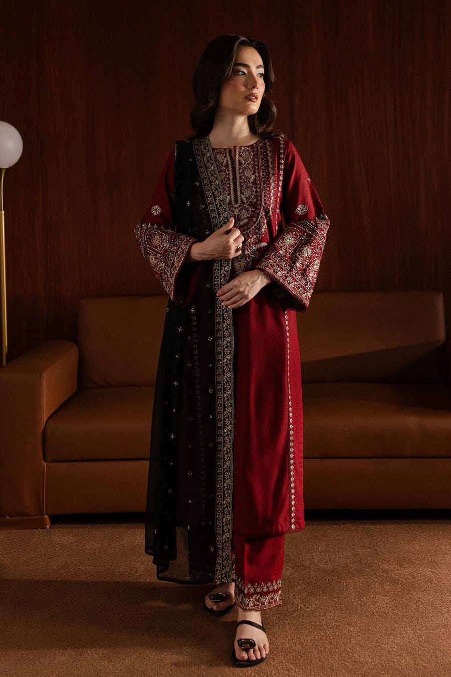 3pc Royal Pret Embroidered Lawn Dress