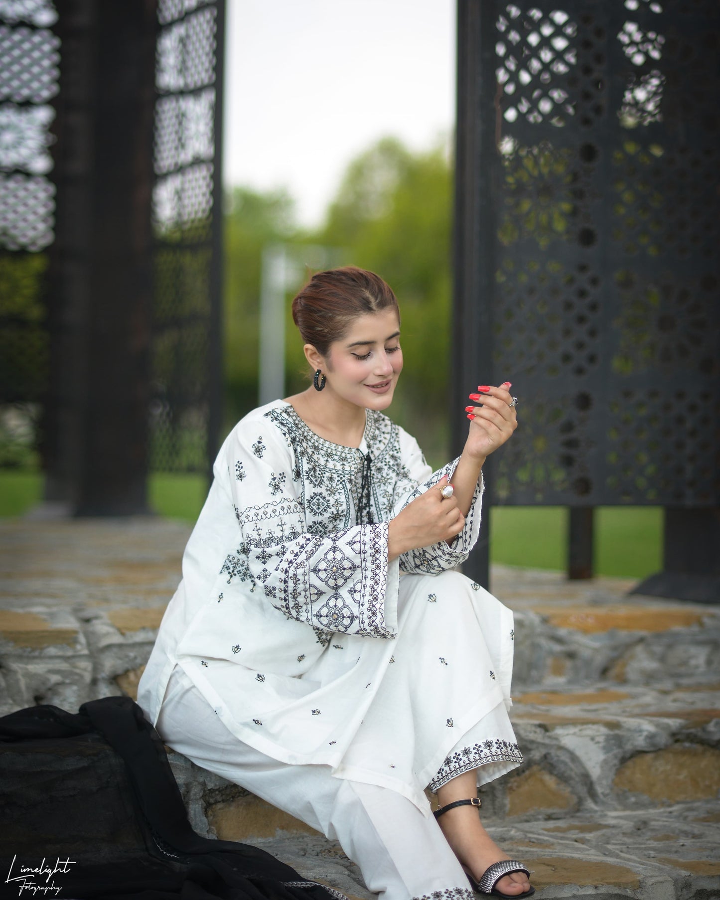 Arfa Embroidery 3pc