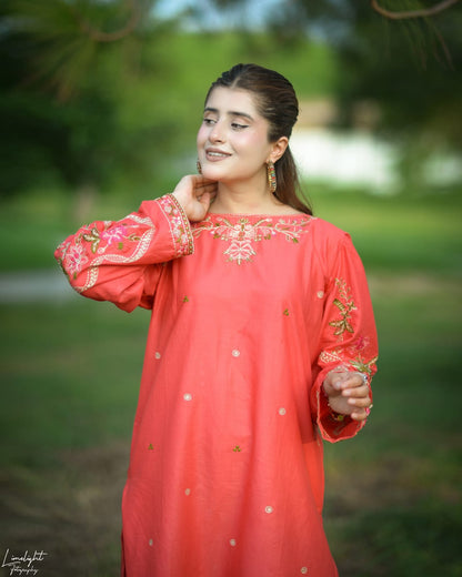 Mehak Embroidery 2pc (Farshi)
