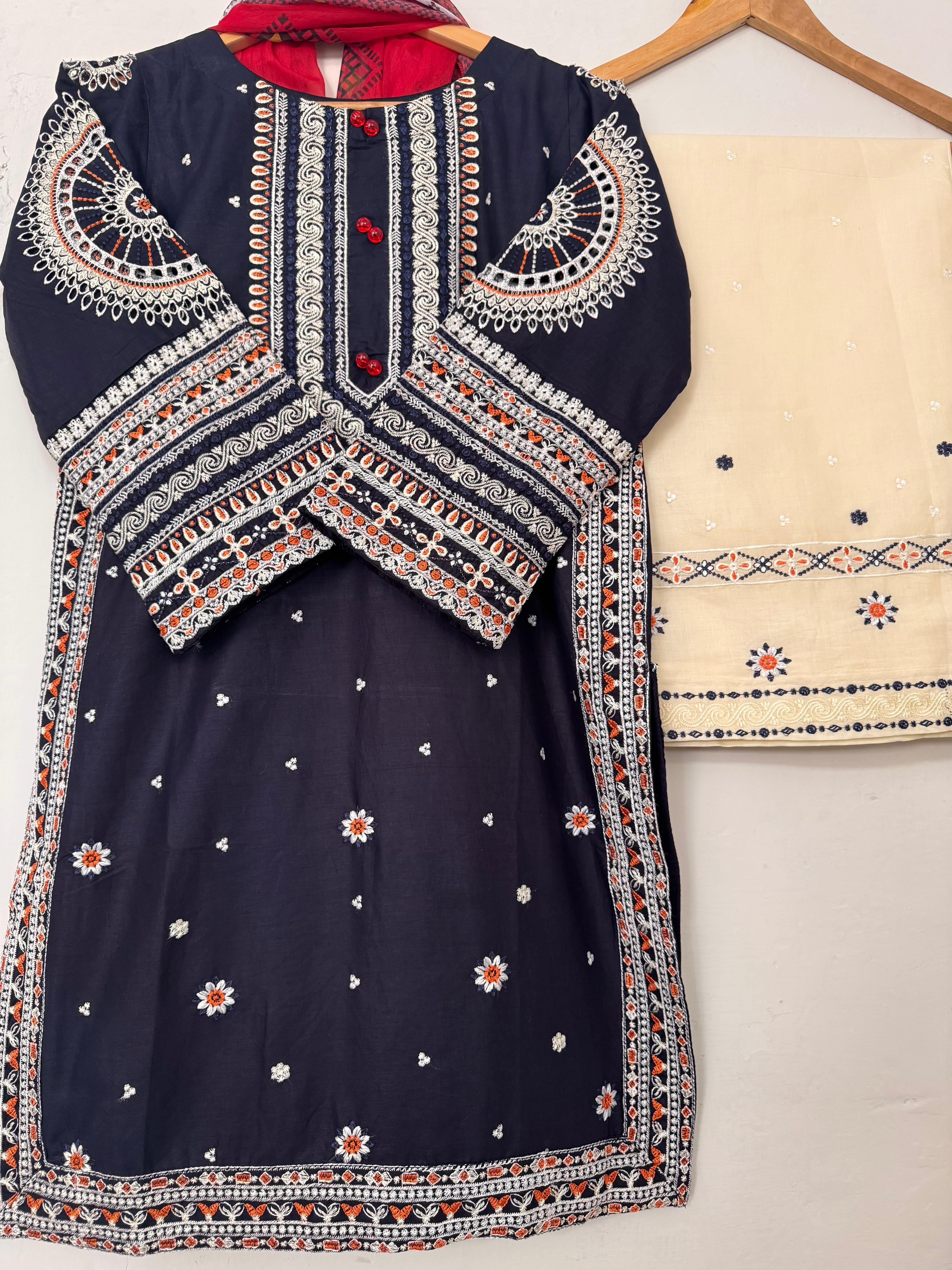 # DASTAAN Embroidered 3 pc