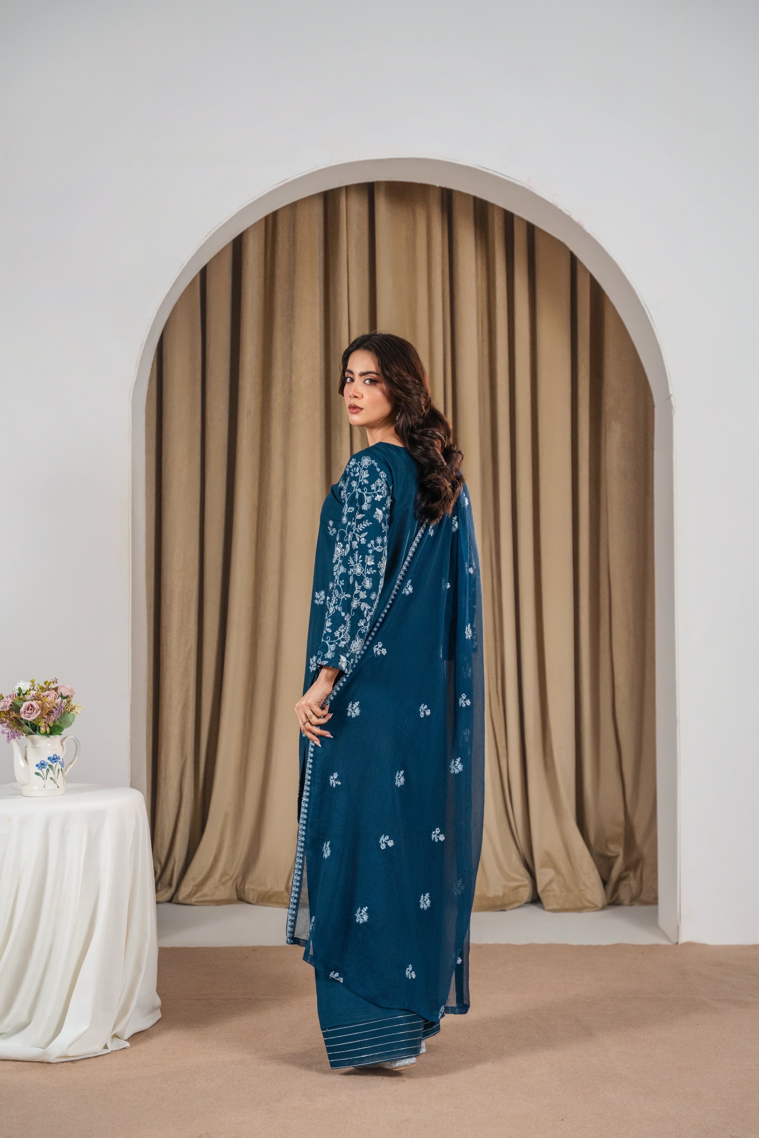 FARI Embroidered 3 pc