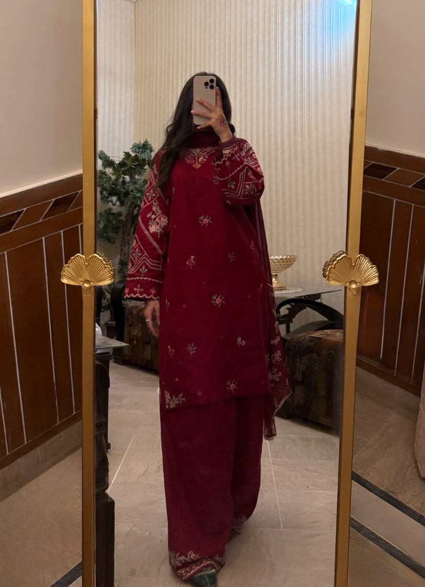 DUA Embroidered Co Ords Set