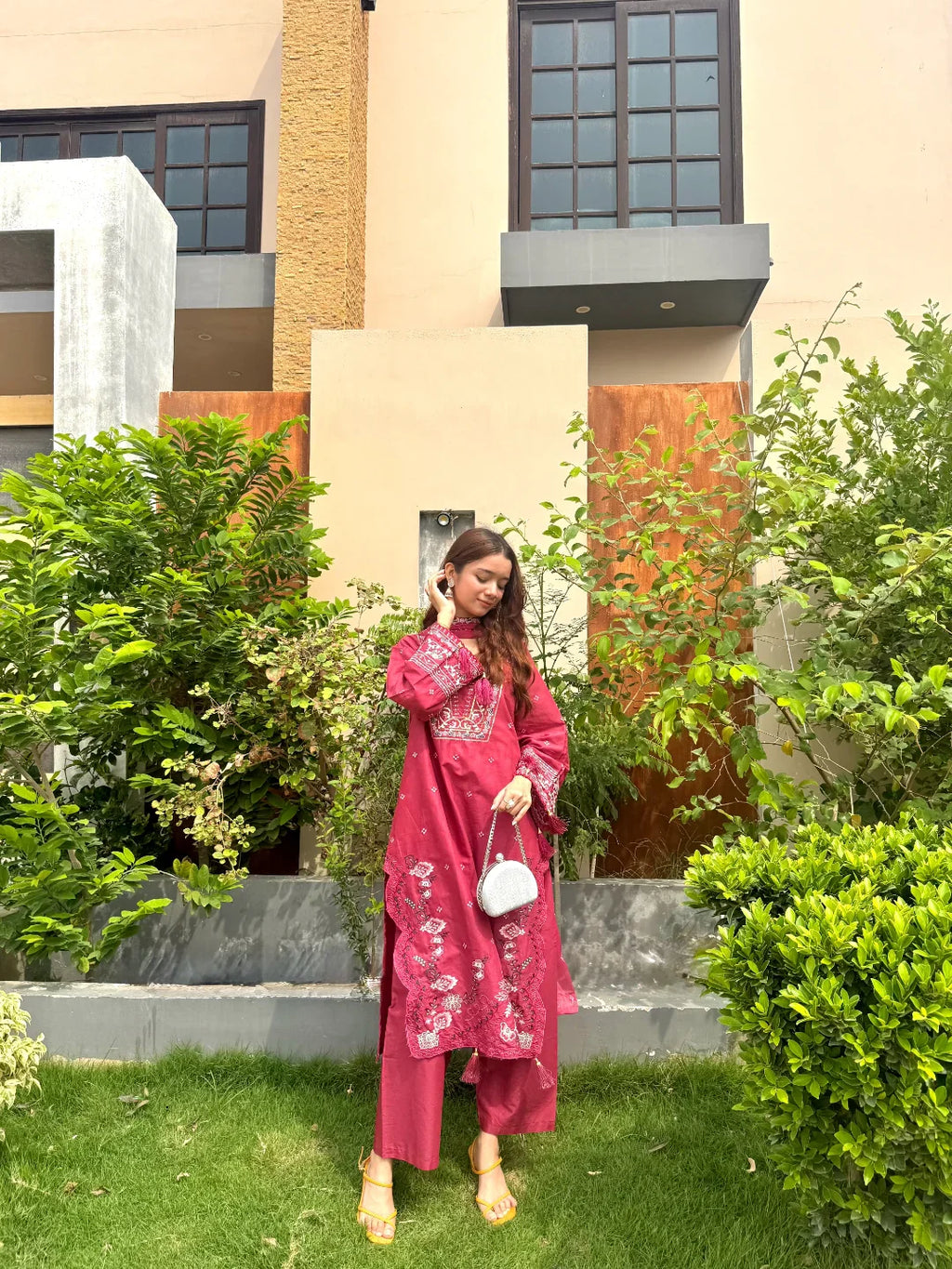 AZEEN Embroidered 3 pc set (With Chiffon dupatta)