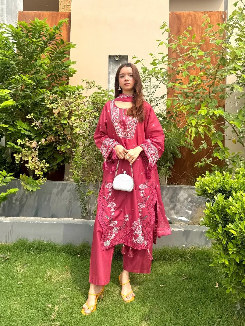 AZEEN Embroidered 3 pc set (With Chiffon dupatta)