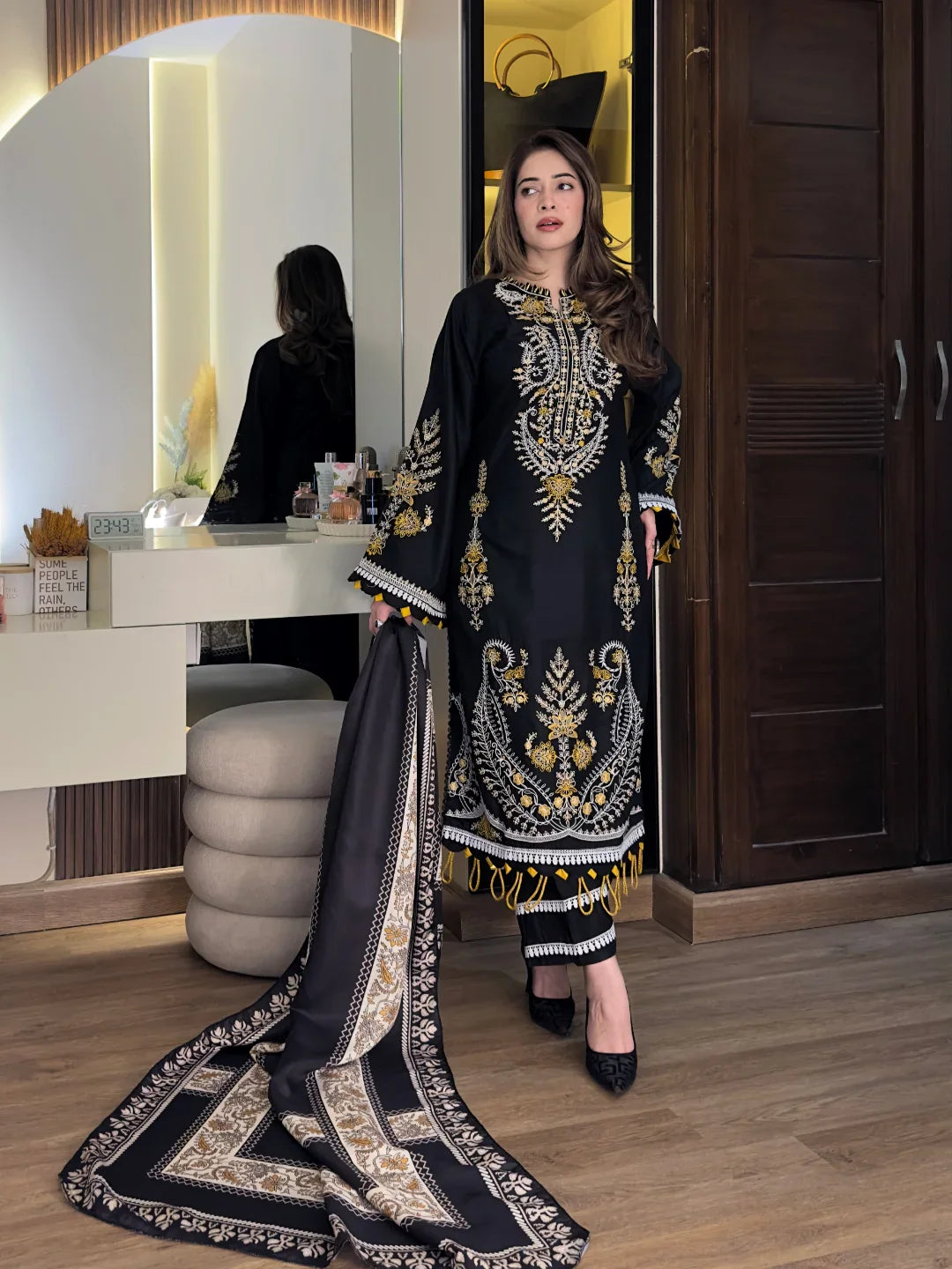 ZEN Embroidered 3 pc