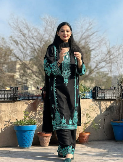 2 pc KAAMLA - Embroidered Co Ords