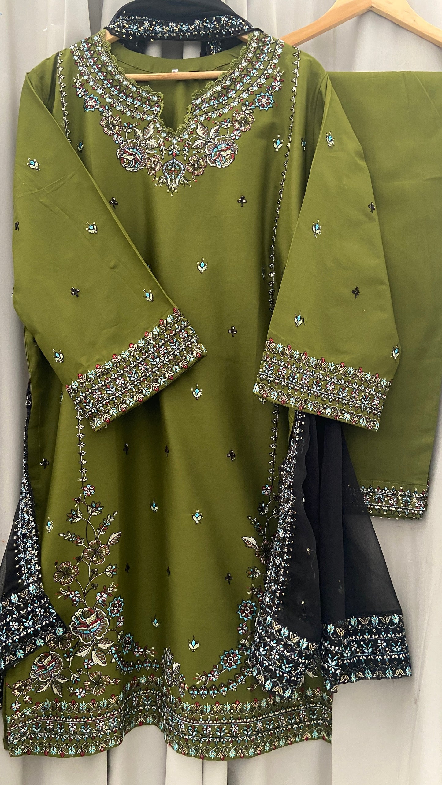 3 pc EZZAH Embroidered Co Ords with chiffon dupatta