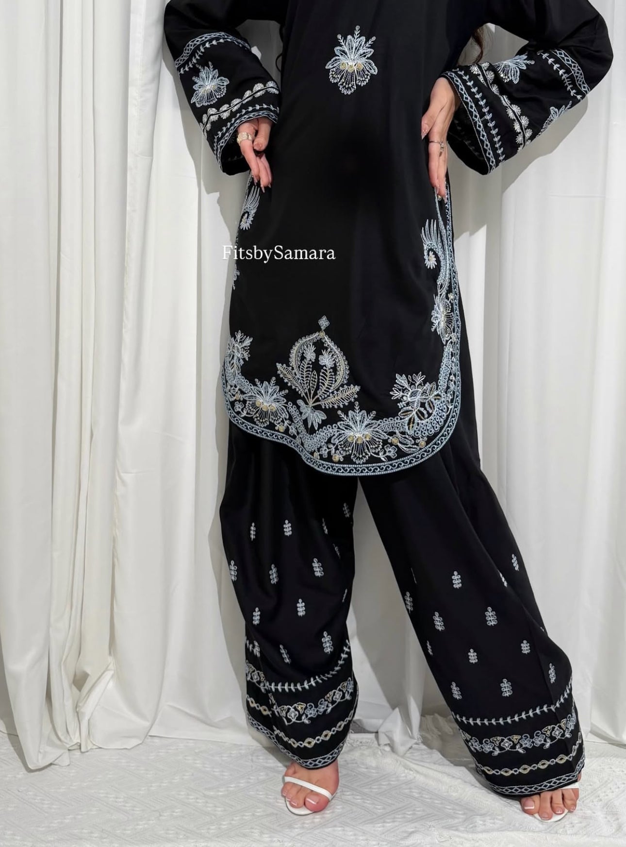 KUNAAR Embroidered 2pc
