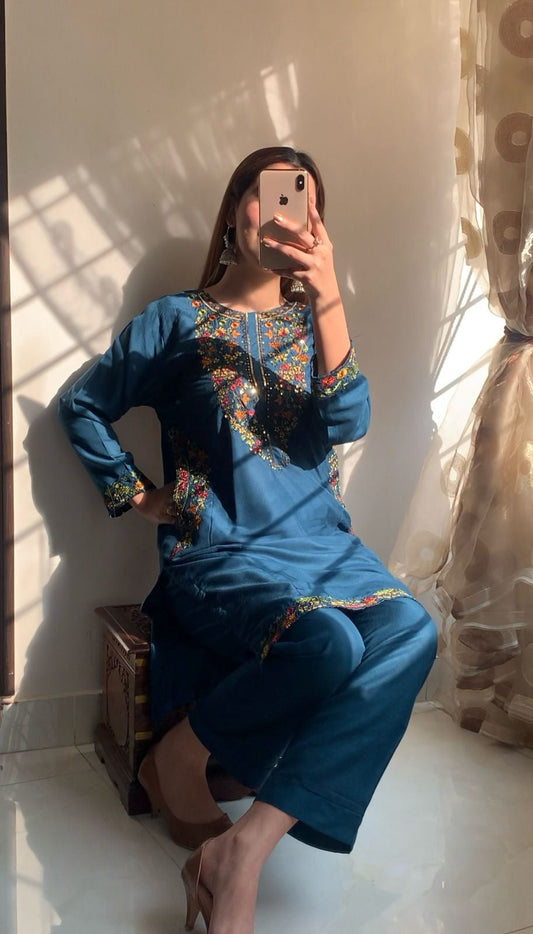 POCKET Sequence Embroidered co ords (Arabic Lawn)