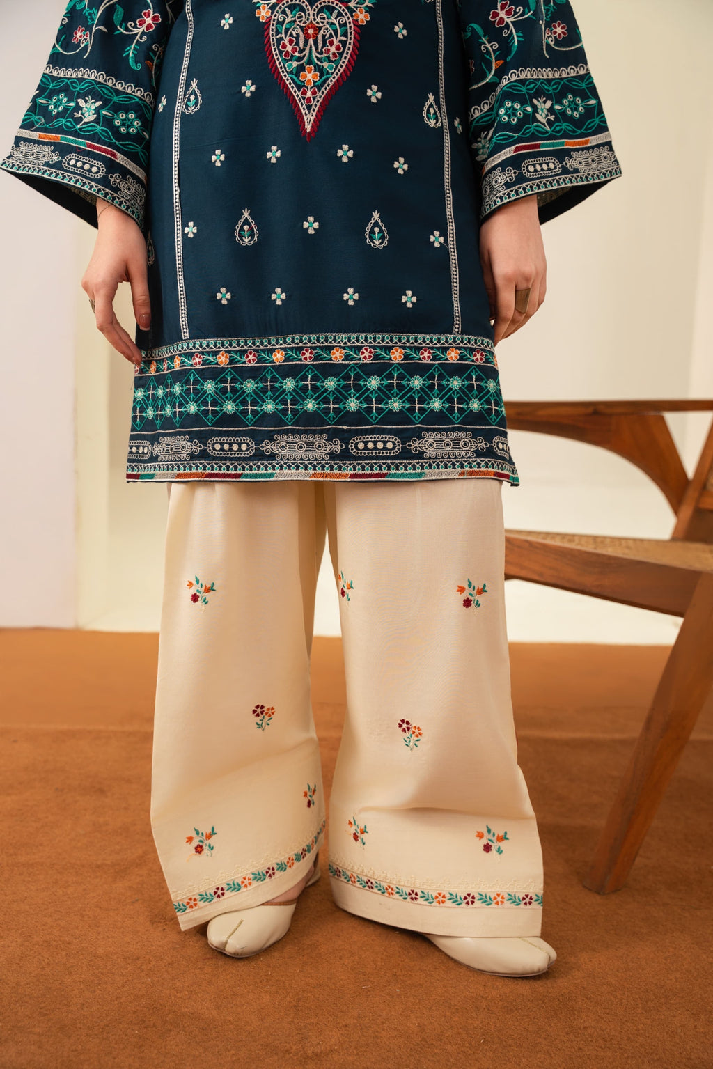 SAJJAL Embroidered 3 pc