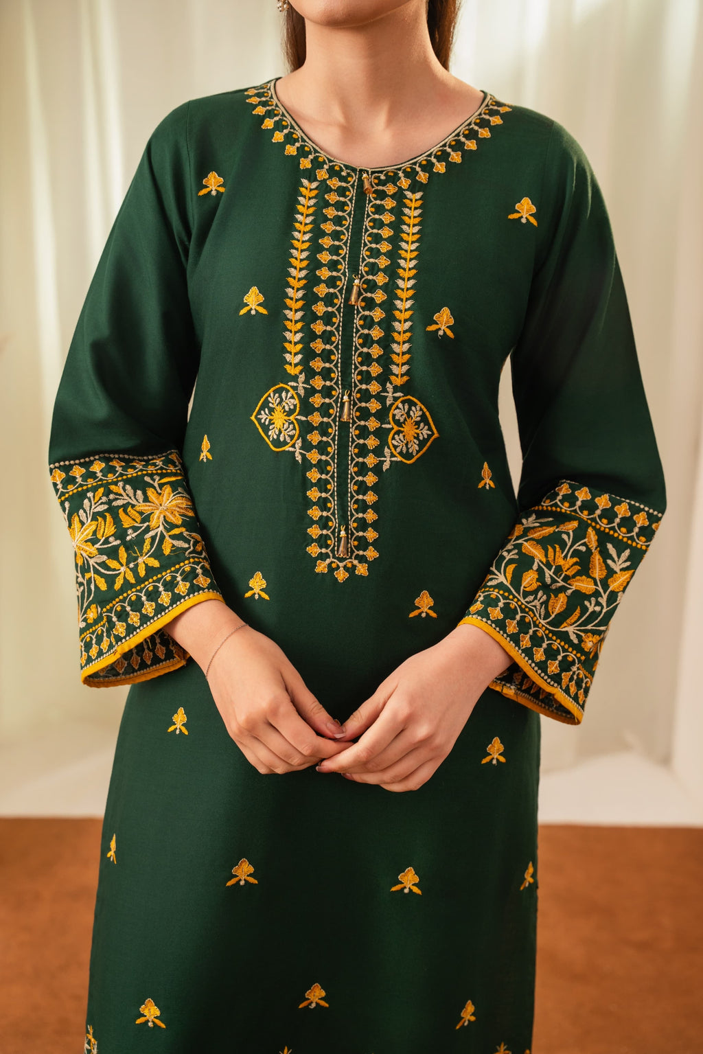 GLAMOUR GRACE embroidered 2 pc