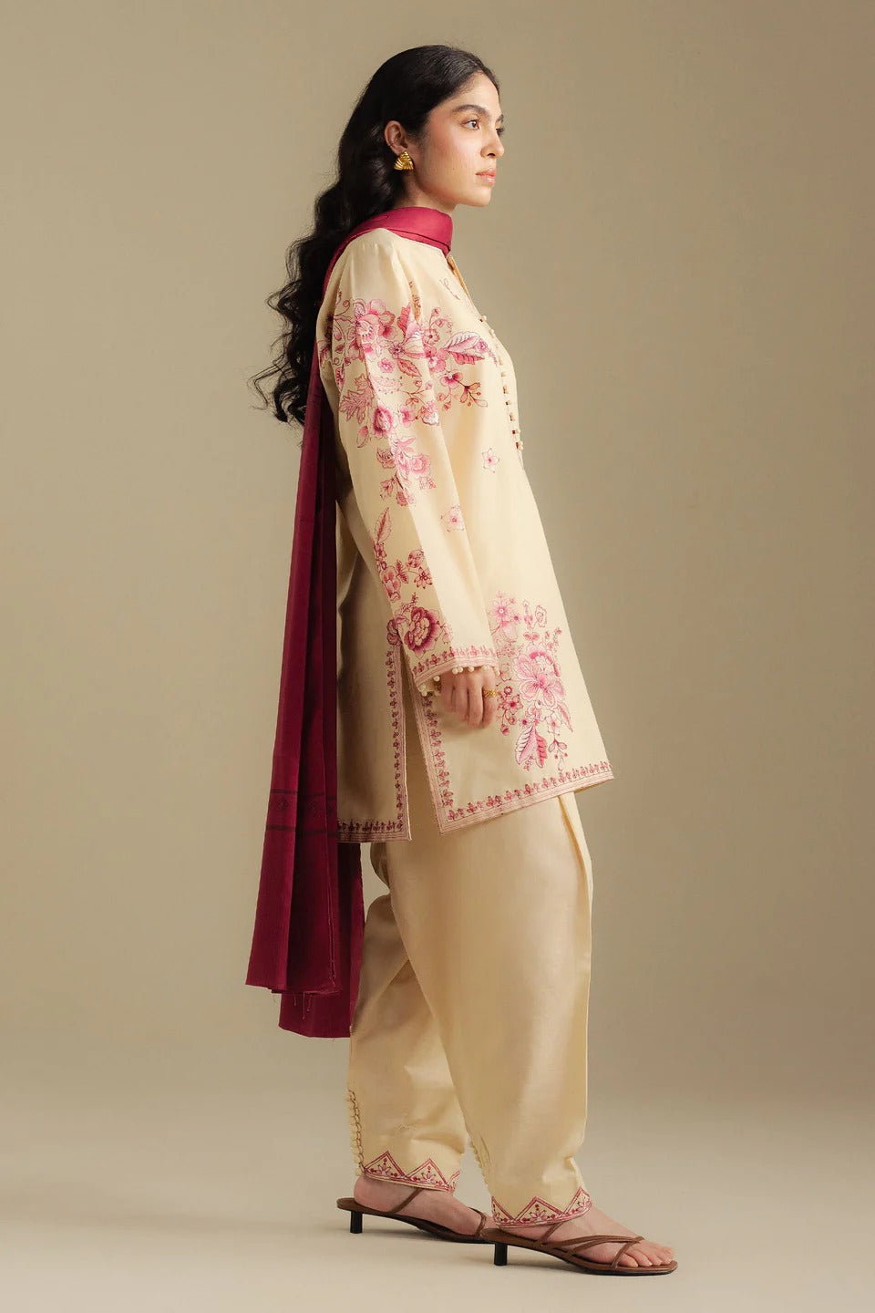 Zawiya Embroidered 3pc