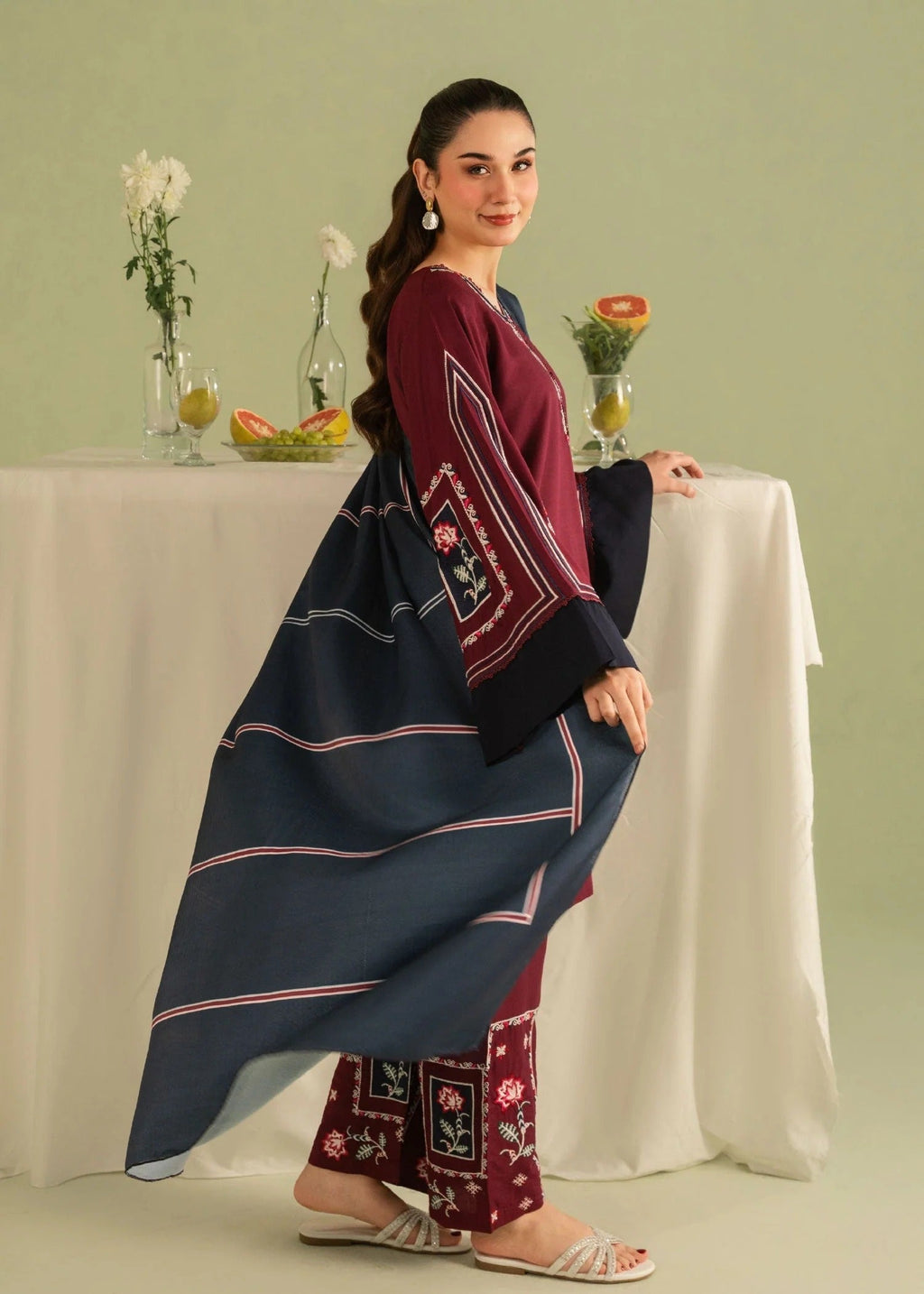 Eris Embroidered 3pc