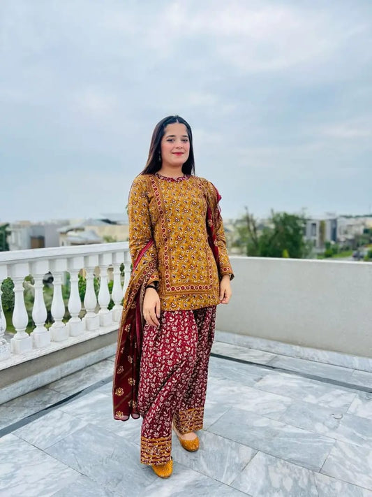 Gulnaaz 3pc Suit With Farshi Shalwar